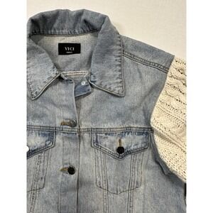 Vici‎ Denim Jacket Women's Small Light Wash With Cable Knit Sleeves